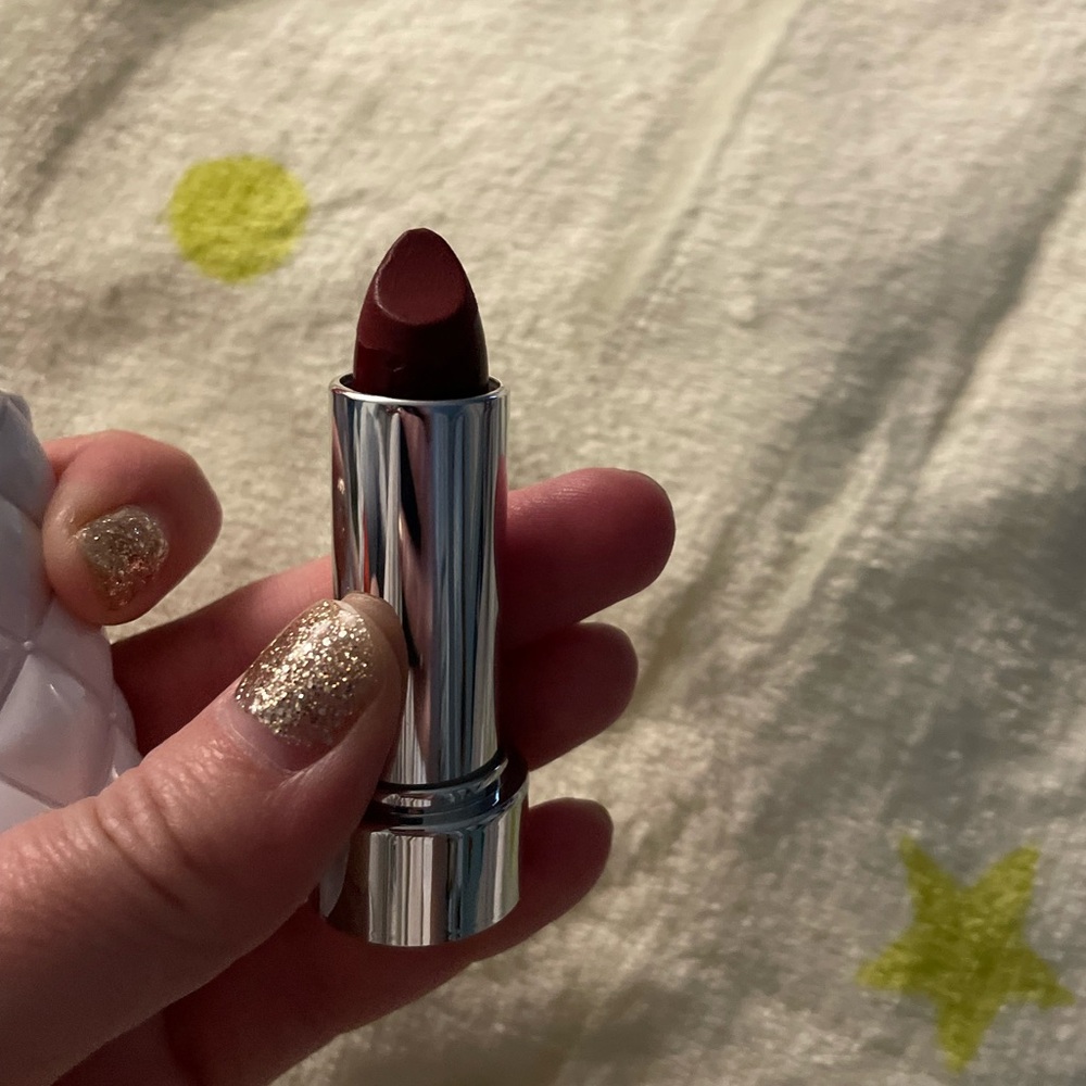 NWOT It Cosmetics moment cream dark red lipstick